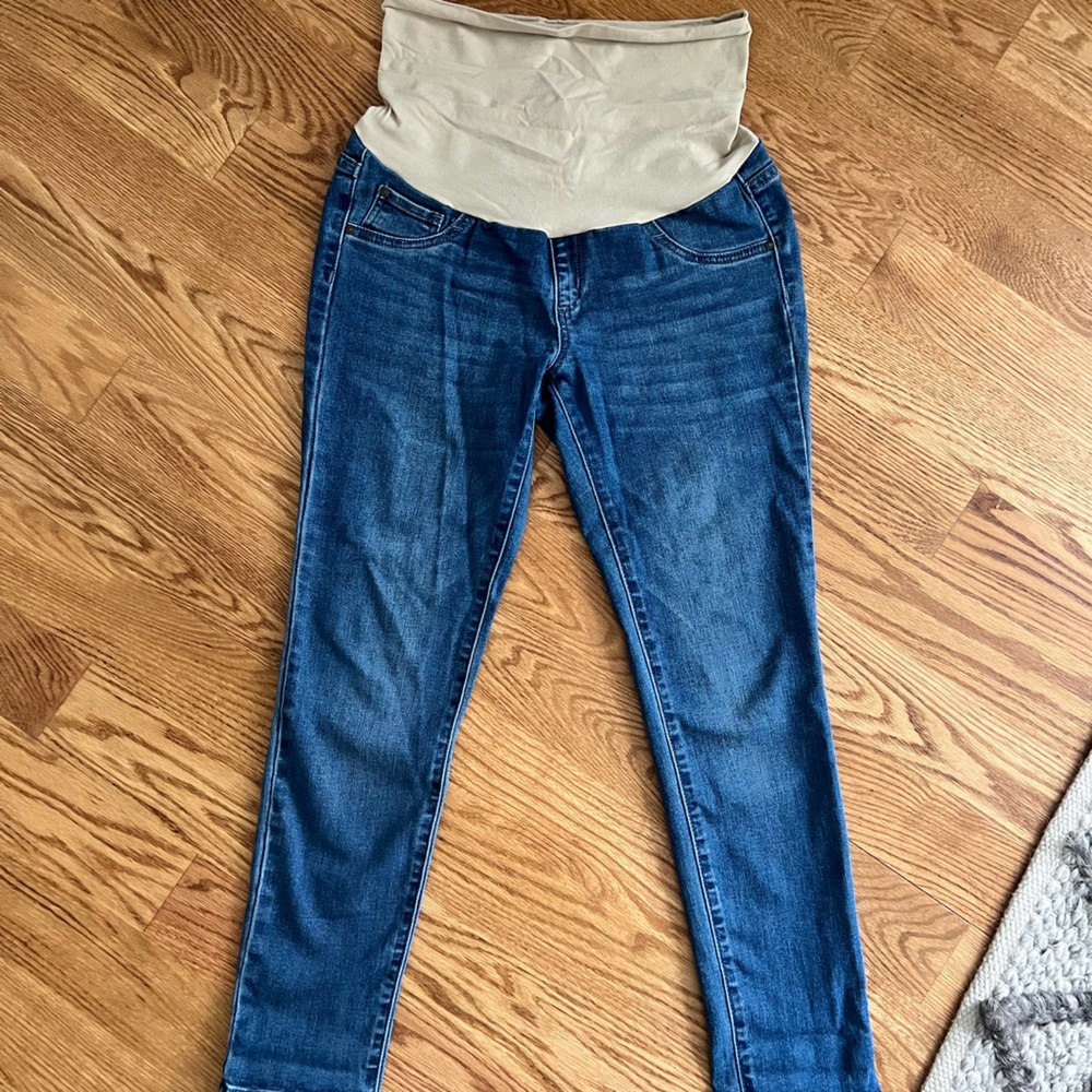 Maternity jeggings from A Pea in the Pod